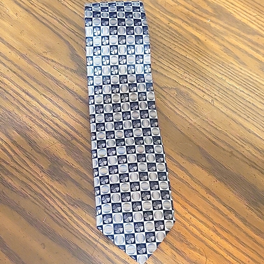 Stafford Essentials 100% Silk Men’s Neck Tie